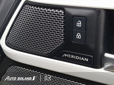 2023 Land Rover Defender 3.0D 90 Hardtop X-Dyn SE - Black Exterior Pack, Electric Towbar, Cold Climate Pack, Extended Wheel Arches €55,995