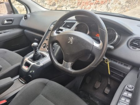 2016 Peugeot 5008 1.6 Blue Hdi 120 Active €7,750 thumbnail