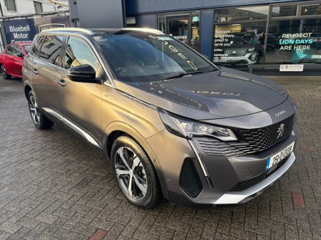 2025 Peugeot 5008  €48,950