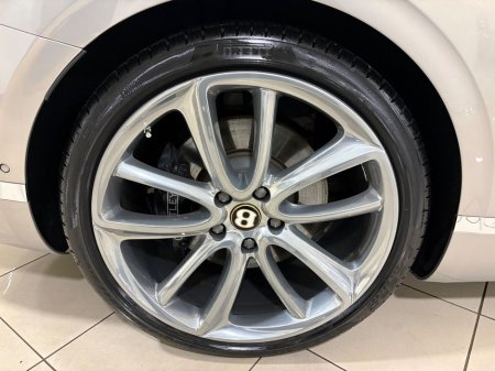 2019 Bentley Continental GT 6.0 W12 MULLINER//LOW MILES=HUGE SPEC//BENTLEY EXTENDED WARRANTY=191 D REG=FULL BENTLEY SERVICE HISTORY//TAILORED FINANCE PACKAGES AVAILABLE=TRADE €169,995 thumbnail