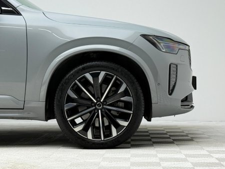 2025 Volvo XC90 ULTRA T8 RECHARGE 2.0 455HP PHEV *7 SEATER* €89,990 thumbnail