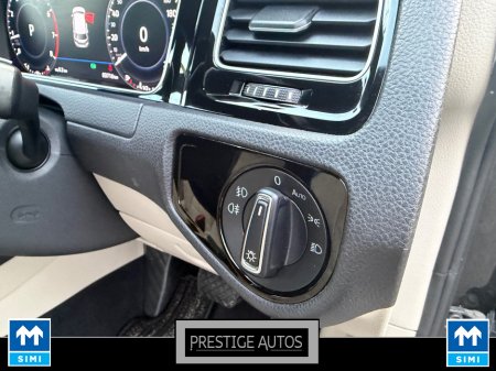 2019 Volkswagen Golf 1.4 HIGHLINE AUTO FULL CREAM LEATHER *CAR ID 00* €19,950 thumbnail