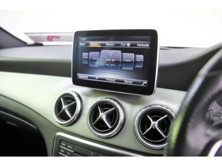 2016 Mercedes-Benz GLA Class GLA 180 *HALF LEATHER*REVERSE CAM*PARK SENSORS* €18,890 thumbnail