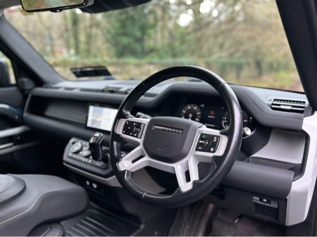 2023 Land Rover Defender 3.0D 110 SE 3 Seat Commercial €50,365 thumbnail