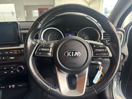 2019 Kia Ceed 1.6 K3 Diesel €15,975 thumbnail