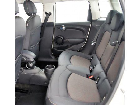 2016 MINI Hatch 1.5 AUTO 5DR *1 YEARS WARRANTY* €14,990 thumbnail