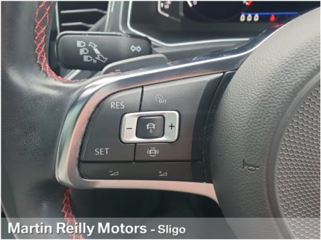 2022 Volkswagen T-Roc R-LINE 1.5 TSI AUTO €30,445 thumbnail