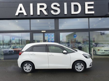 2020 Honda Jazz 1.5 HYBRID AUTOMATIC €16,950 thumbnail