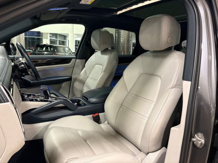 2020 Porsche Cayenne 3.0 V6 E-HYBRID=HUGE SPEC//PAN ROOF//201 D REG=TAILORED FINANCE PACKAGES INCL PCP AVAILABLE=TRADE IN'S WELCOME €59,995 thumbnail