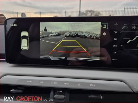 2025 Kia EV4 EV4 5 HB GT LINE LR 5DR AUTO €49,950 thumbnail