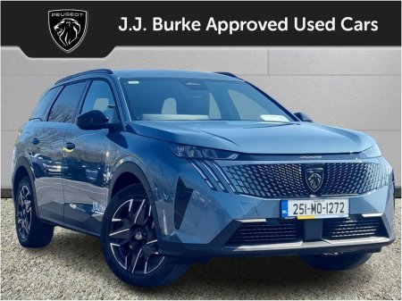 2025 Peugeot 5008 1.2 Hybrid 136bhp E-DCS6 Allure €46,950