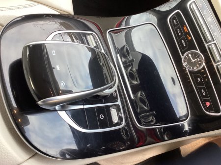 2017 Mercedes-Benz E Class E 220 d 220D Exclusive 4DR Auto €23,750 thumbnail