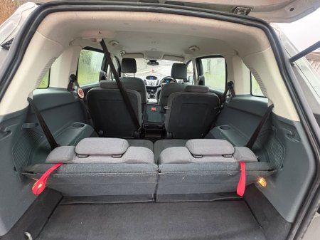 2013 Ford Grand C-Max 1.6 TDCI 95PS ACTIV €4,950 thumbnail