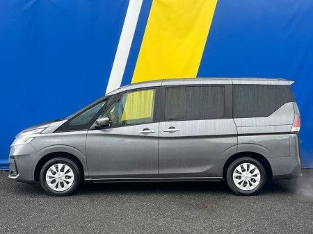 2021 Nissan Serena 7-SEATER 2.0 HYBRID // REVERSE CAMERA // DIGITAL CLIMATE CONTROL // DIGITAL CLUSTER €25,950
