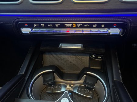 2024 Mercedes-Benz GLE Class GLE 350 DE 4MATIC AMG LINE PREMIUM PLUS €99,900 thumbnail
