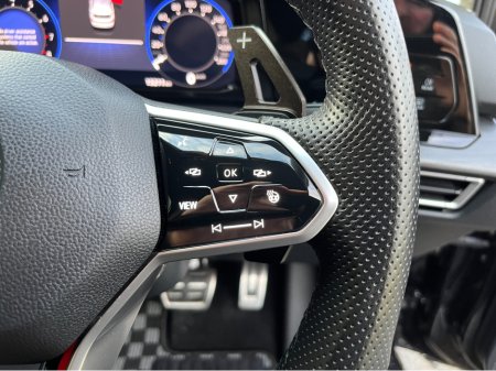 2022 Volkswagen Golf GTI AUTOMATIC 2.0 PETROL //LOW MILES//HEATED SEATS AND STEERING WHEEL//HEAD UP DISPLAY//KEYLESS ENTRY// €39,950 thumbnail