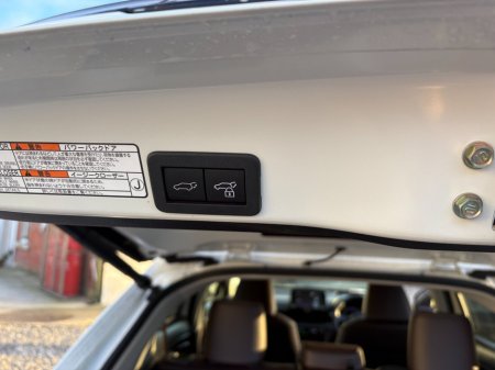 2022 Toyota Yaris Cross  €26,950 thumbnail