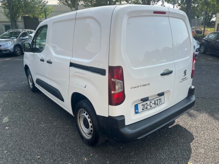 2021 Peugeot Partner  €14,750