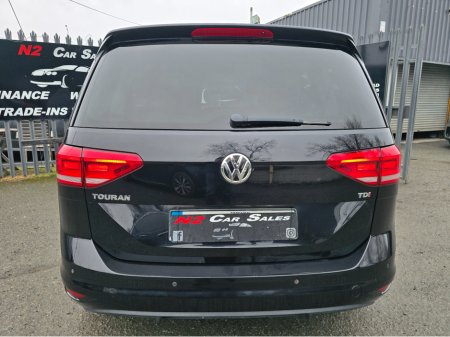 2016 Volkswagen Touran 1.6 TDI SE BLUEMOTION 110PS 5DR €11,950 thumbnail