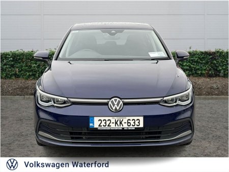 2023 Volkswagen Golf 2.0 TDI 115HP Style €29,975 thumbnail