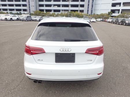 2018 Audi A3 1.4 TFSI SPORT PLUS LEATHER PETROL AUTOMATIC // VIRTUAL DASH // STUNNING CAR THROUGHOUT // FULL LEATHER // BLUETOOTH MEDIA // UPGRADED ALLOYS // FULL PARK ASSIST // REVERSING CAMERA €19,950