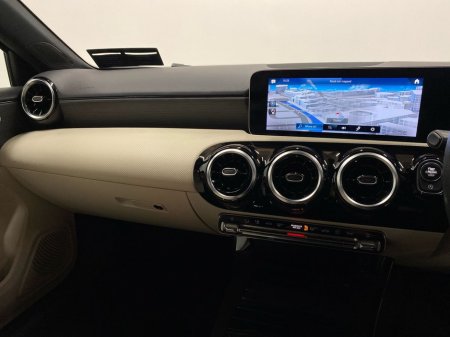 2019 Mercedes-Benz A Class A 200 PROGRESSIVE LINE A/T €26,950 thumbnail