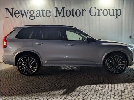 2025 Volvo XC90 T8 ULTRA AWD €86,888 thumbnail