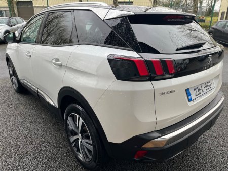 2023 Peugeot 3008 1.5 BlueHDi 130bhp Auto Allure €33,900