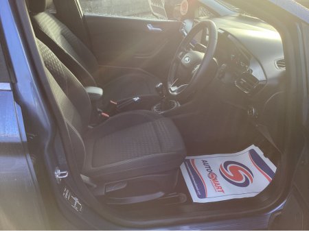 2021 Ford Fiesta ** ONLY 66KMS * F.S.H €18,950 thumbnail
