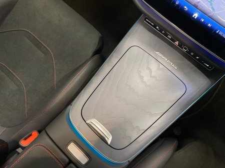 2026 Mercedes-Benz AMG AMG E53 HYBRID 4MATIC €139,770 thumbnail