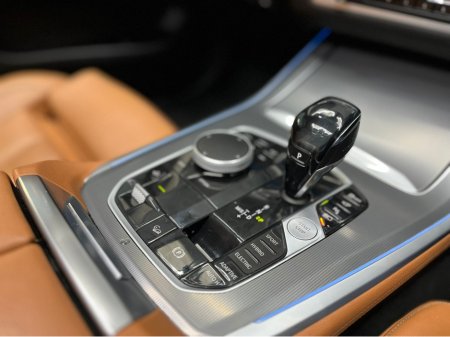 2021 BMW X5 €52950 2021 BMW X5 xDRIVE 45E -PANORAMIC ELECTRIC ROOF - HEATED ELECTRIC MEMORY SEATS - CRUISE CONTROL - REVERSE CAMERA - SPLIT ELECTRIC TAILGATE - REAR SUNBLINDS - REVERSE CAMERA €52,950 thumbnail