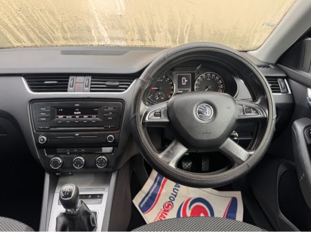 2013 Skoda Octavia AMBITION 1.6 TDI 105HP 4DR €5,800 thumbnail