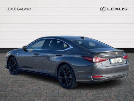 2024 Lexus ES 300 H F-Sport Cloud Navi & Lexus Link // Remote Central Locking // Electric Mirrors // Heated Mirrors // Apple Carplay // Android Auto €57,945