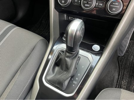 2020 Volkswagen T-Roc STYLE AUTOMATIC 2.0 DIESEL //KEYLESS ENTRY//ADAPTIVE CRUISE CONTROL//REVERSE CAMERA// €23,950 thumbnail