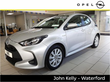 2023 Toyota Yaris HYBRID 1.5 ICON HEV CVT €19,995