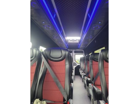 2025 MAN TGE Minibus thumbnail