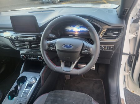 2024 Ford Kuga ST-LINE X 5DR 2.5 PHEV 225 S €37,000 thumbnail