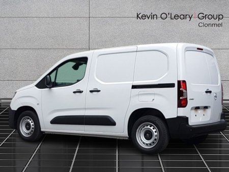 2025 Opel Combo Cargo Komfort Van €19,900