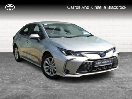 2025 Toyota Corolla Hybrid Luna Saloon €31,950