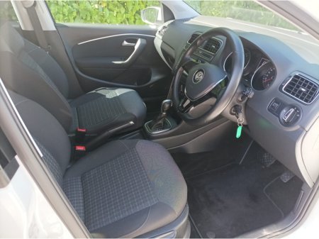 2016 Volkswagen Polo 1.2 TSI COMFORTLINE AUTOMATIC SPOTLESS ONLY 29,354km WITH COMPREHENSIVE SERVICE HISTORY REVERSE CAMERA 4 NEW TYRES 2 YEARS NCT ONE YEAR ROAD TAX €13,449