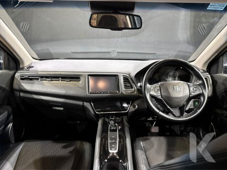 2020 Honda Vezel HYBRID 1.5L AUTOMATIC - HALF LEATHER UPHOLSTERY - REVERSE CAMERA - CRUISE CONTROL - A/C CONTROLS - ALLOY WHEELS €23,450 thumbnail