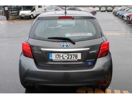 2017 Toyota Yaris Hybrid Luxury €14,950
