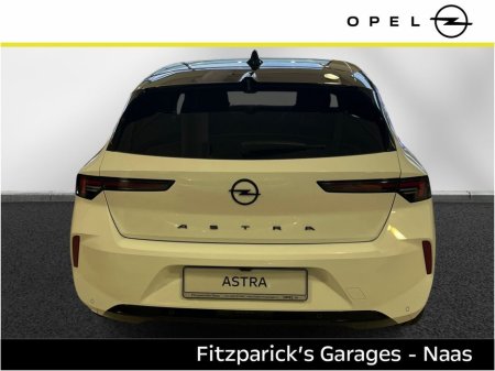 2026 Opel Astra GS 1.2i with 2.9% Finance Available & €1.500 Trade Up Booster €37,600 thumbnail