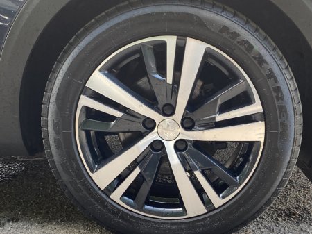 2020 Peugeot 5008 1.5 BlueHDi 130bhp Allure €28,900