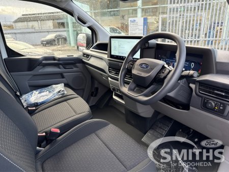2026 Ford Transit Custom TREND 2.5 232PS PHEV *AUTO* IN STOCK €34,950 thumbnail