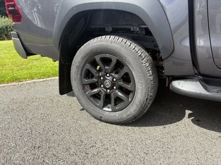 2025 Toyota Hilux  €53,500
