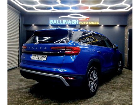 2024 Skoda Kodiaq SELECTION 2.0TDI 150HP DSG €43,950 thumbnail