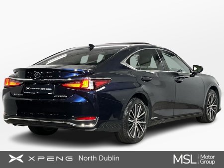 2022 Lexus ES 300 H 300HExecutive - Reversing Camera - Sunroof - Sat Nav - Climate Control - Electric Heated Seats - Keyless Start - Auto Lights/Wipers €43,950