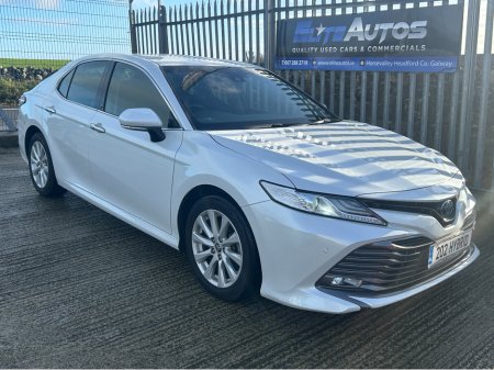 2020 Toyota Camry Self Charging Hybrid €23,995