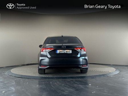 2024 Toyota Corolla HYBRID LUNA SPORT SALOON €31,950